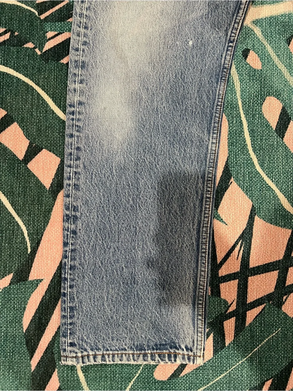 Vintage 1996 Levi’s 501xx Buttonfly Distressed Denim Jeans 34x30 481 CO21